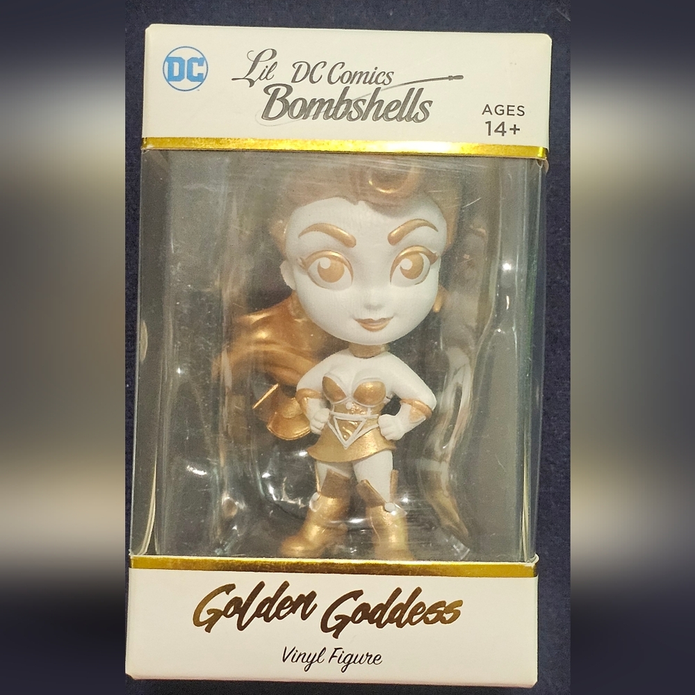 DC Golden Goddess Supergirl Vinyl Figure 2017